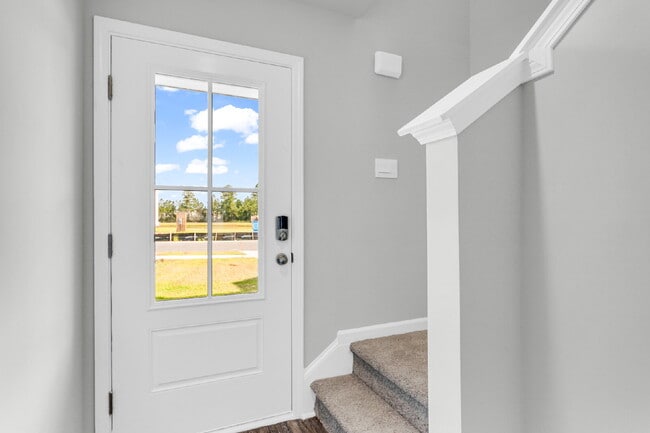 Building Photo - END unit Townhome in New Hampstead