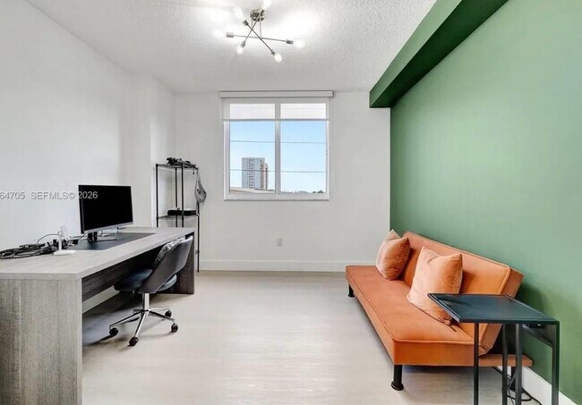 Foto del edificio - 18800 NE 29th Ave