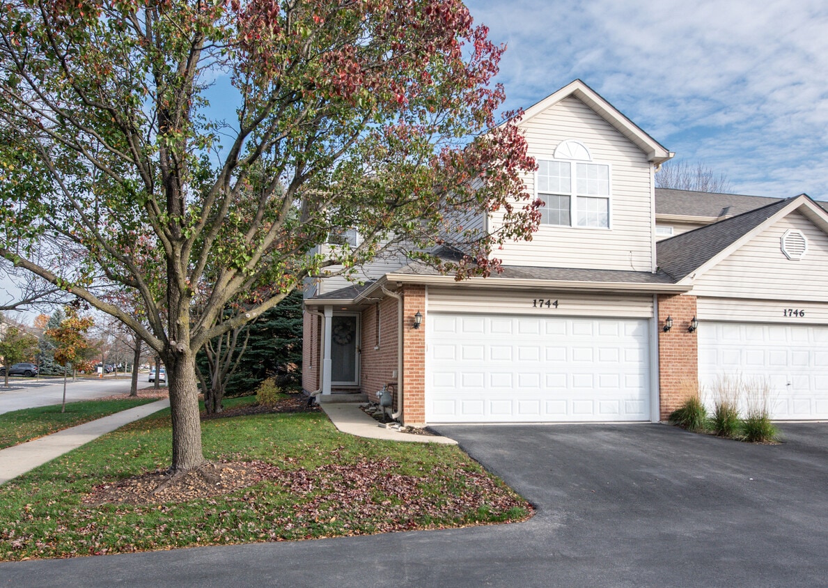 1744 Windward Ave, Naperville, IL 60563 Townhome Rentals in