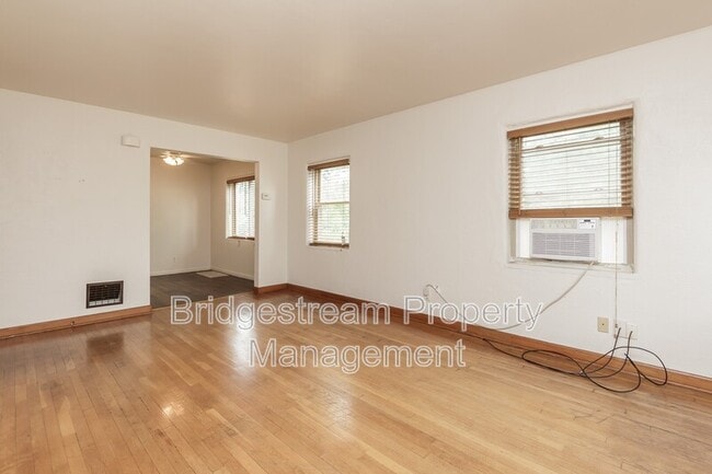 Foto del edificio - 1413 Old Ln Ave