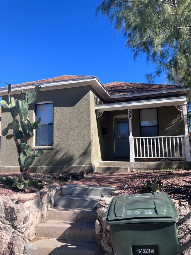 Photo - 242 N 2nd Ave