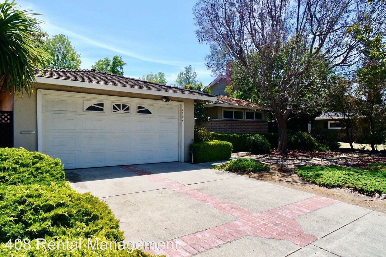 Primary Photo - 3 br, 2 bath House - 1002 Hollenbeck Avenue