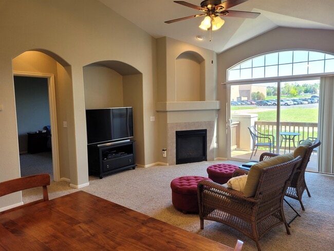 Building Photo - 2772 Thrush Grove