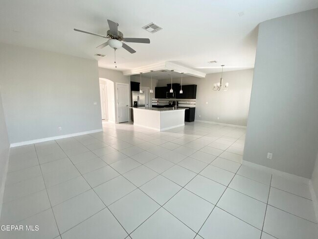 Foto del edificio - 7857 Enchanted View Dr