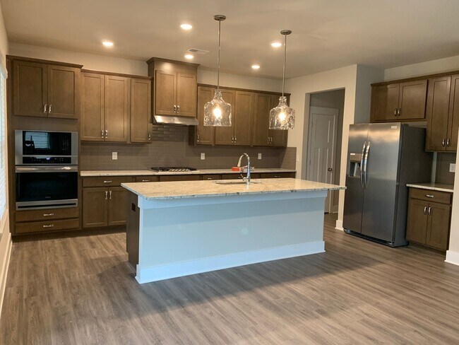 Building Photo - Brand new 4 bedroom home in Simpsonville
