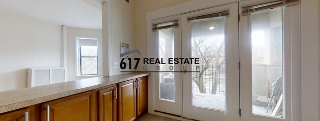 Foto del edificio - 1131 Commonwealth Ave