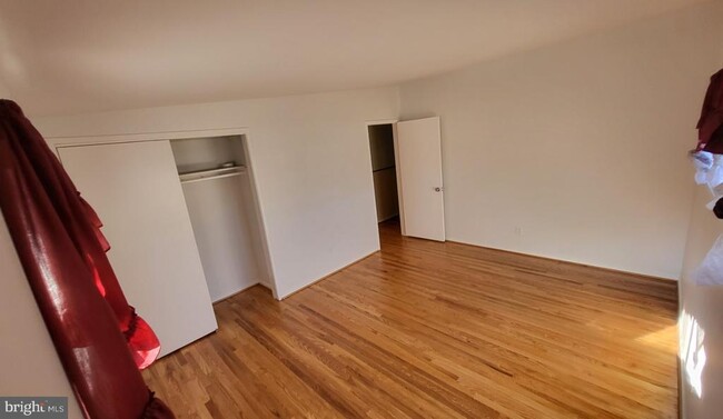 Building Photo - 605 Twinbrook Pkwy