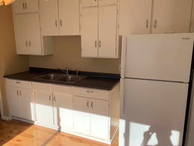 Building Photo - House in Bartonville