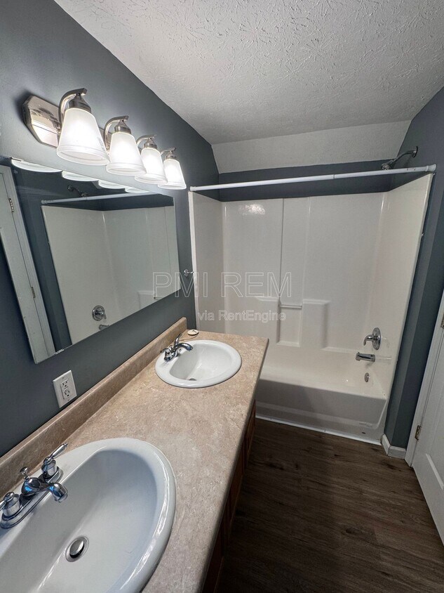 Foto del edificio - 2876 Hudson Dr