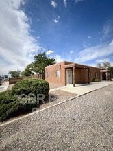 Building Photo - 3529 Ross Ave SE