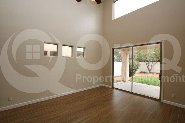 Building Photo - 6841 S 26th Pl