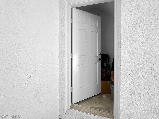 Building Photo - 23400 Alamanda Dr