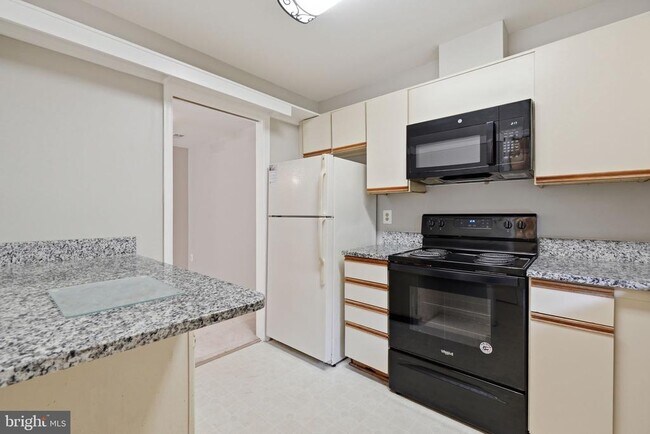 Foto del edificio - 2822 Lee Oaks Pl