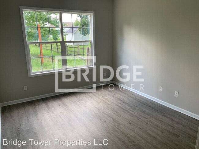 Building Photo - 4 br, 2.5 bath House - 110 Charing Place