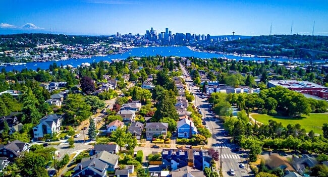 Building Photo - 4308 Wallingford Ave N