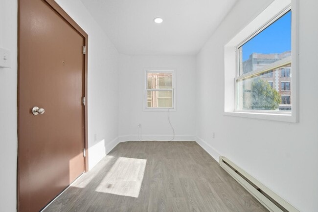 Foto del edificio - 159 W Washington St