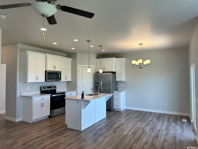 Foto del edificio - New Townhome In Lehi