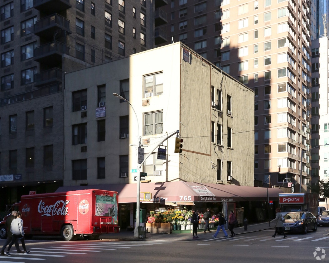 Primary Photo - 763-765 2nd Ave