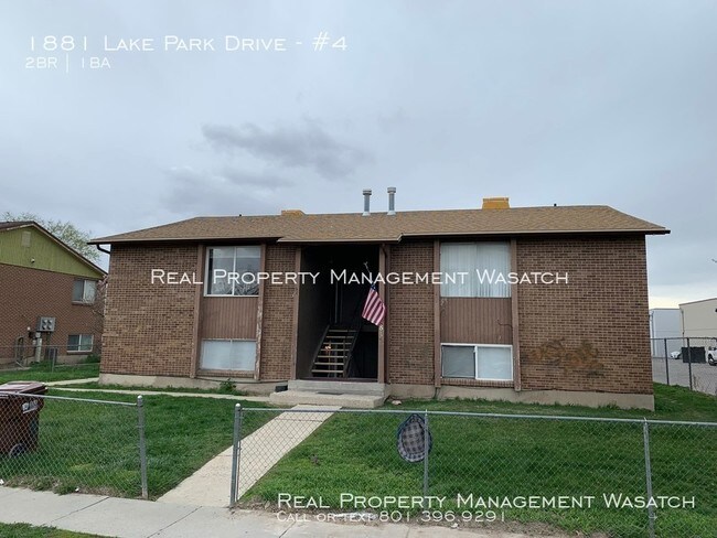 Building Photo - 1881 Lake Park Dr