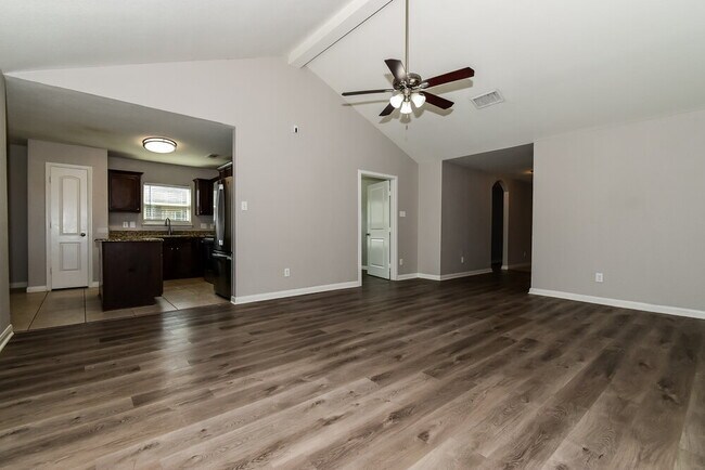 Foto del edificio - 1327 Chapman Dr