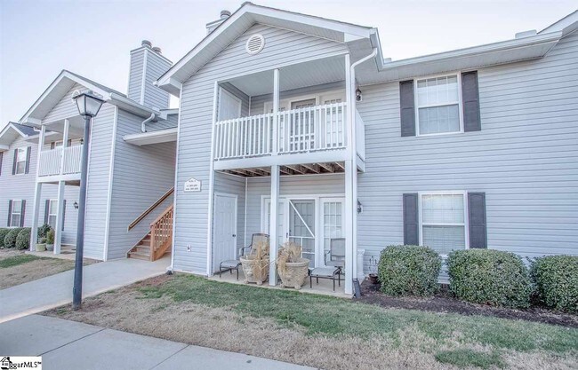 Building Photo - 208 Pelham Square Way