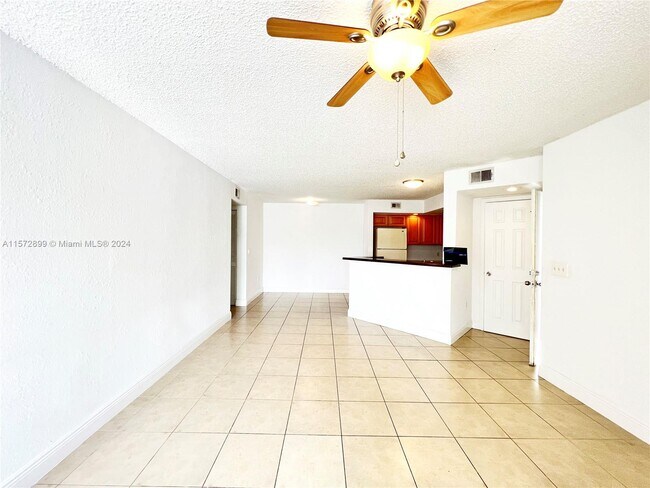 Foto del edificio - 1401 Village Blvd