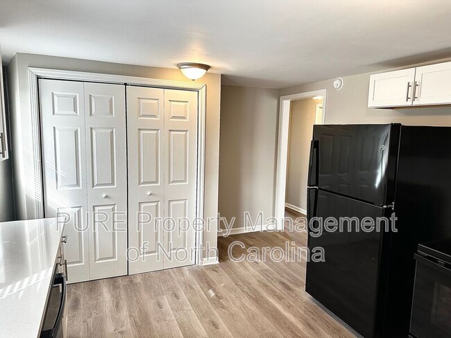 Foto del edificio - 606 Carver Dr