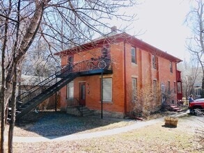 Building Photo - 1123 Laporte Ave