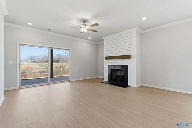 Foto del edificio - 305 Pond Spg Dr