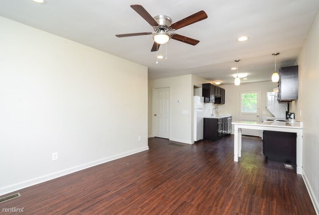 Building Photo - 1026 Wade Ave