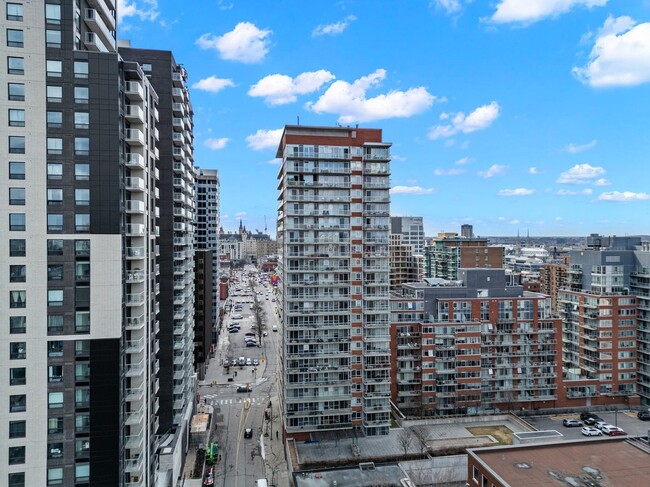Building Photo - 179 George St