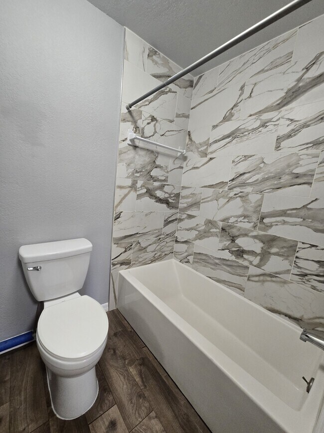 Foto del edificio - 4433 Bryan Ave