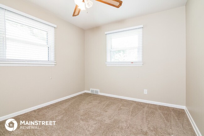 Building Photo - 1225 Lindsay Ln