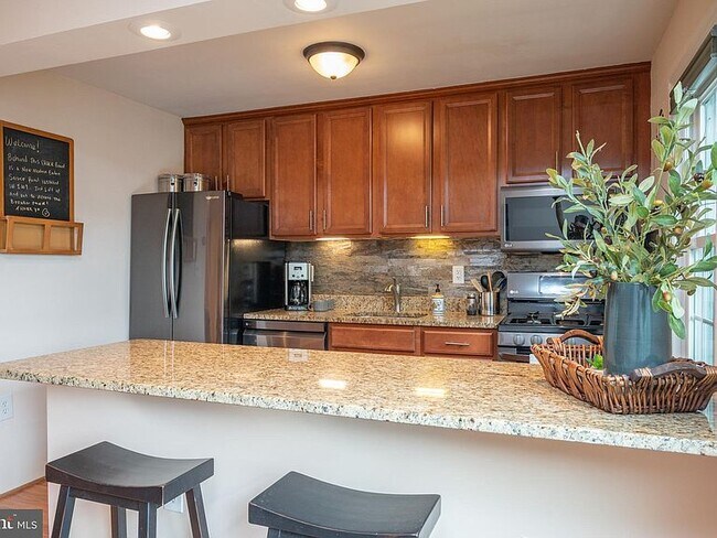 Foto del edificio - 6726 W Wakefield Dr