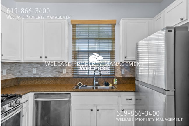 Building Photo - 2326 Camellia Way