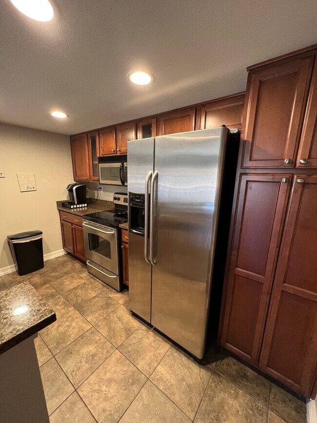 Building Photo - 15277 Maturin Dr