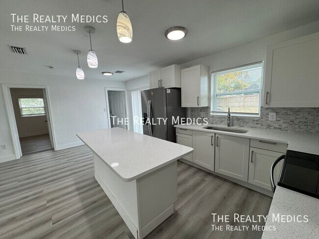 Foto del edificio - 1150 Overlook Terrace