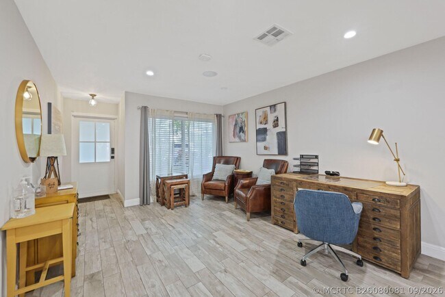 Foto del edificio - 513 Curlew Rd