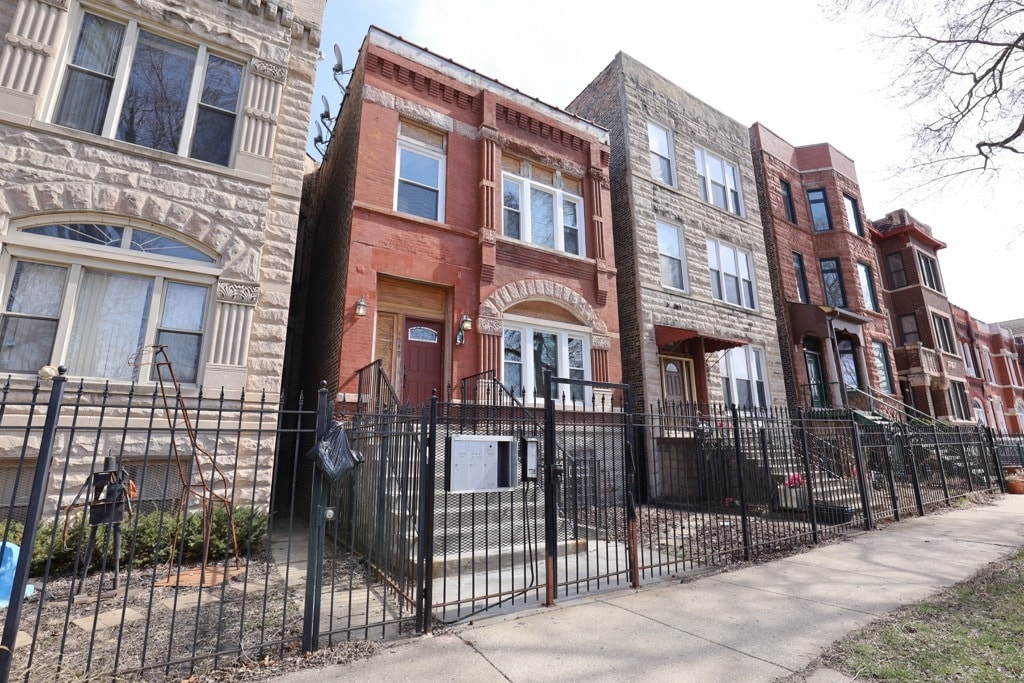 4549 S Wabash Ave Unit 2, Chicago, IL 60653 Condo for Rent in Chicago