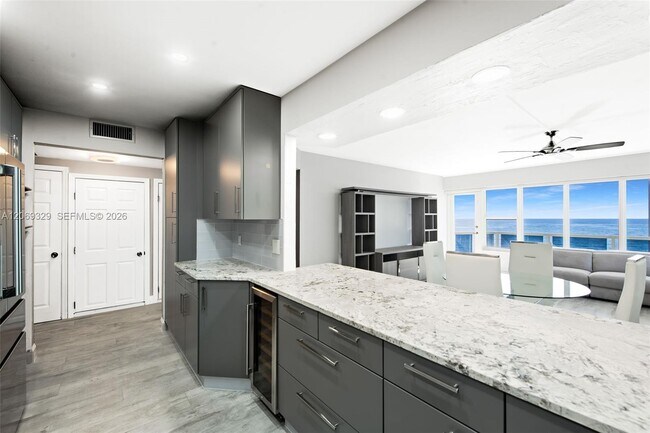 Foto del edificio - 3700 Galt Ocean Dr