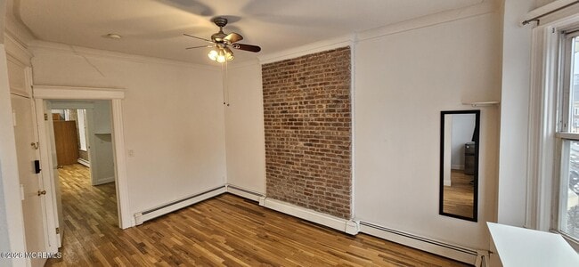 Building Photo - 4110 Park Ave