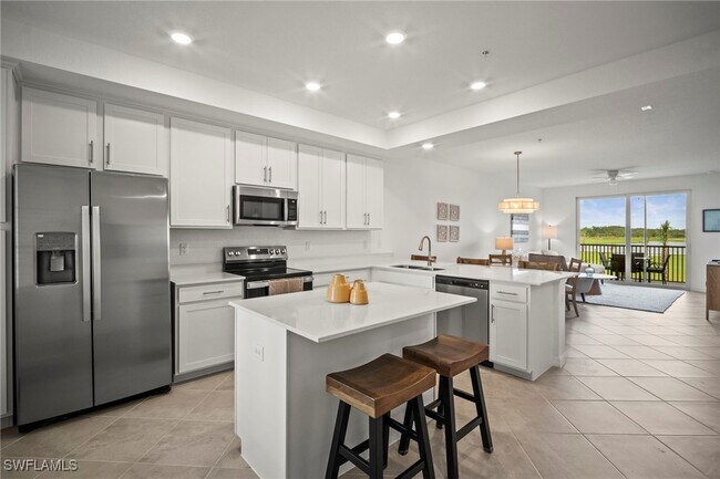 Foto del edificio - 15285 Grn Acrs Ave