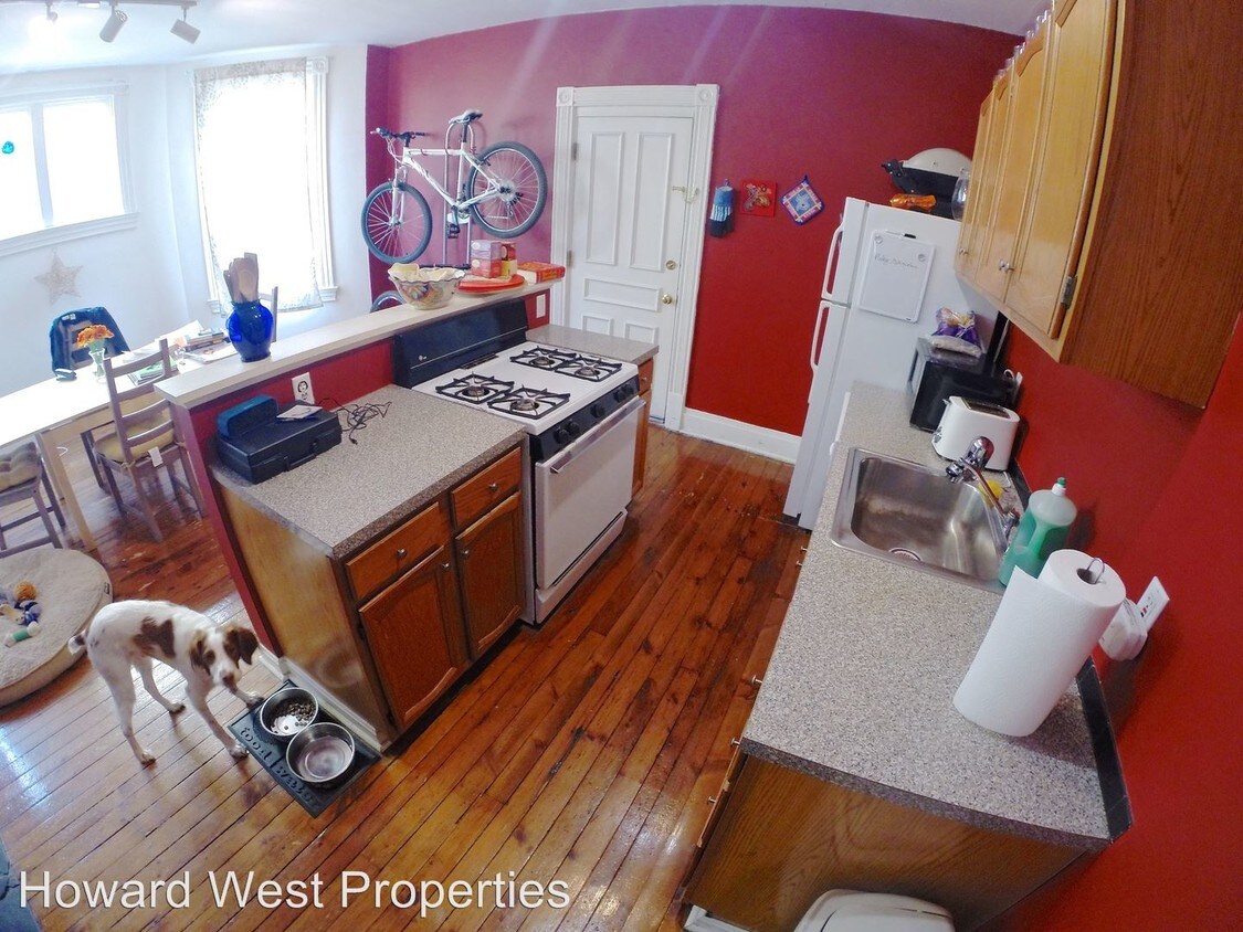 Primary Photo - 715 Summerlea St