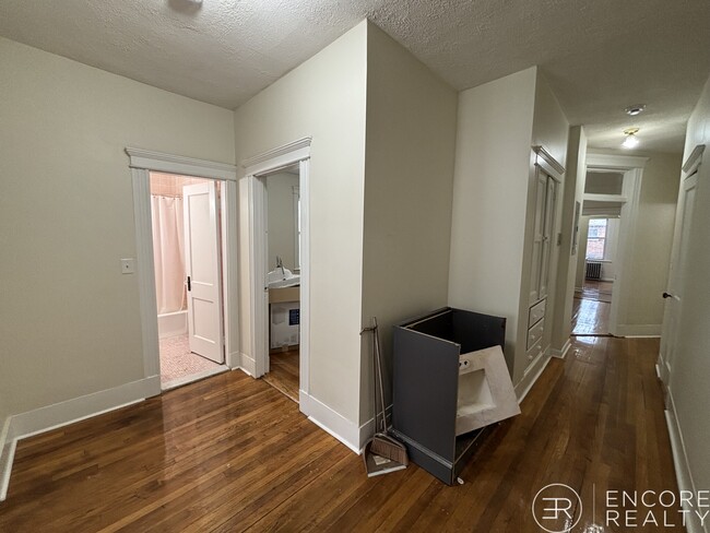 Building Photo - 7 Price Rd