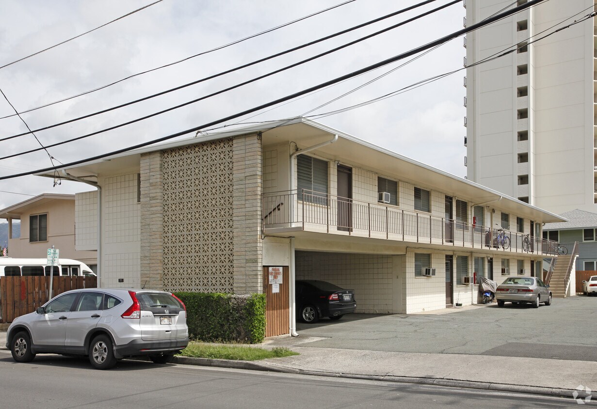 Primary Photo - 915 Wiliwili St
