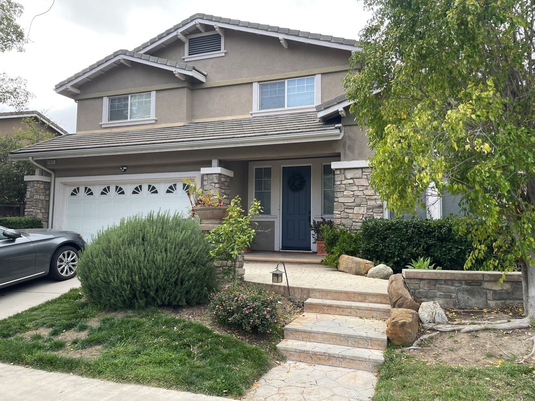 Foto principal - 7651 Jordan Ave