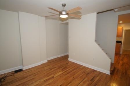 Foto del edificio - ADORABLE PET-FRIENDLY 2-BEDROOM TOWNHOUSE ...