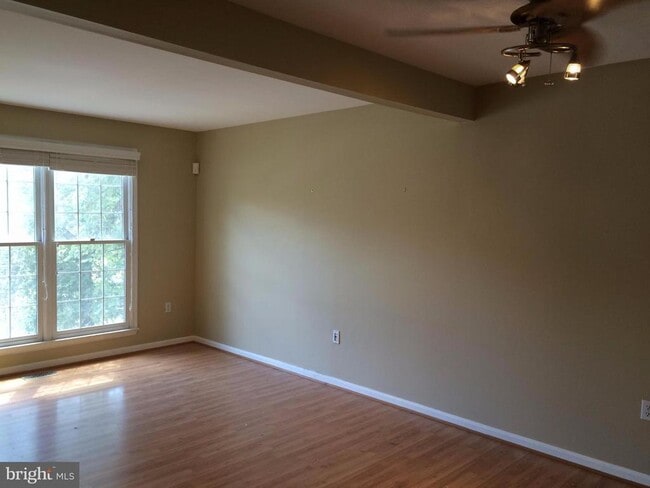 Building Photo - 46748 Woodmint Terrace