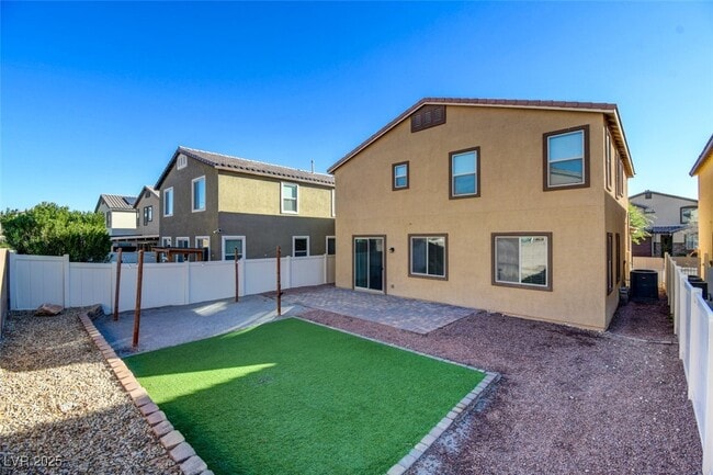 Building Photo - 4120 Free Bird Crest Ave