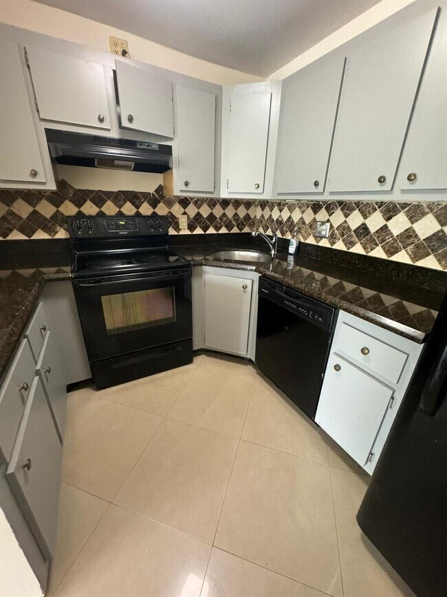 Foto del edificio - 3664 Alder Dr